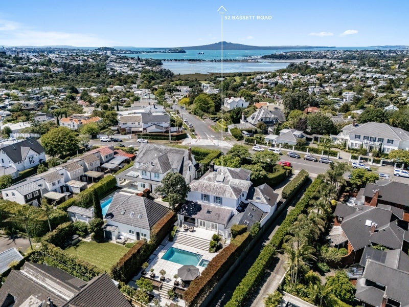 52 Bassett Road, Remuera, Auckland - Carousel 1