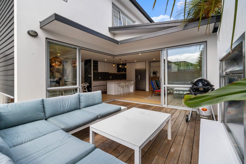 90 Esperance Road, Glendowie, Auckland - Carousel 2