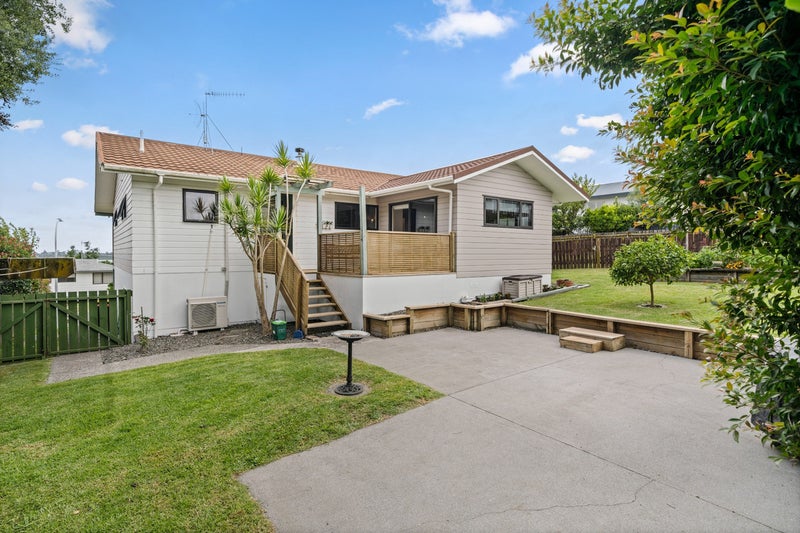 25 Corinna Street, Welcome Bay, Tauranga - Carousel 1