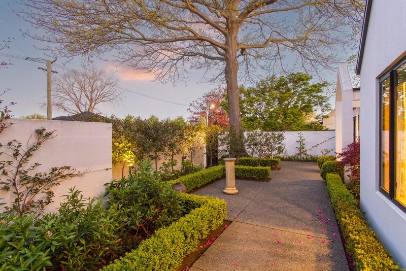 2/31A Garden Road, Merivale, Christchurch - Carousel 21