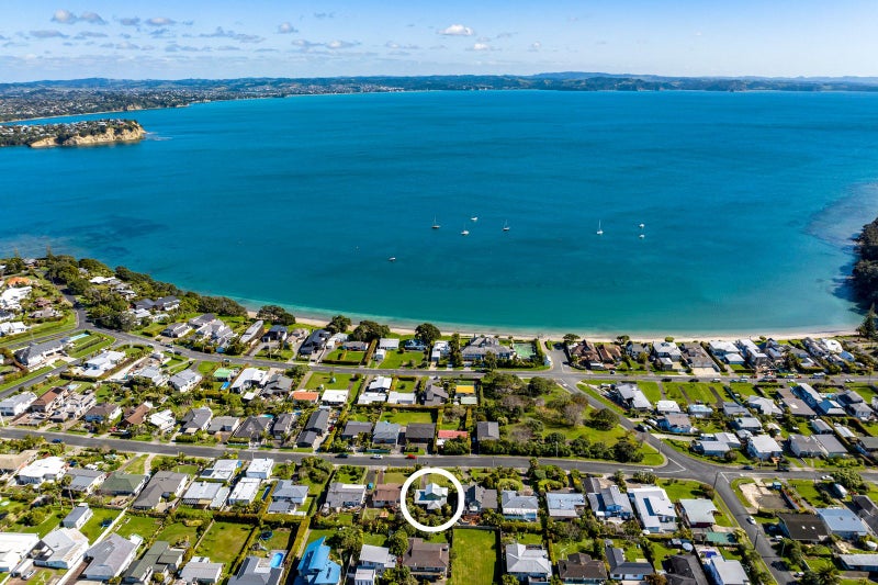 27 De Luen Avenue, Tindalls Beach, Whangaparaoa - Carousel 2