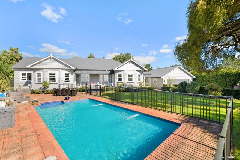 10 Logan Road, Buckland, Pukekohe - Carousel 2