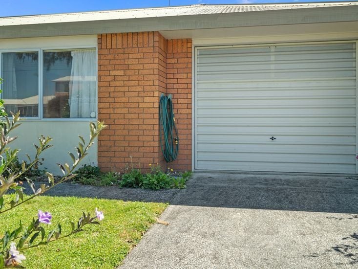 14 Pemberton Crescent, Greerton, Tauranga - Carousel 17