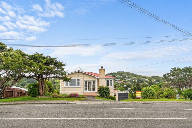 22 Pokohiwi Road, Normandale, Lower Hutt - Carousel 2