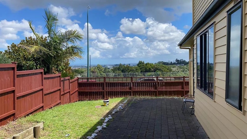 1 Cetona Court, Flat Bush, Auckland - Carousel 2