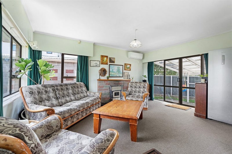 81 Buckland Road, Mangere East, Auckland - Carousel 2