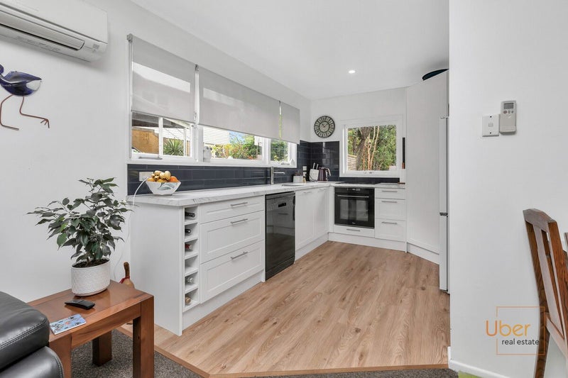 11 Sunnyside Street, Onerahi, Whangarei - Carousel 2