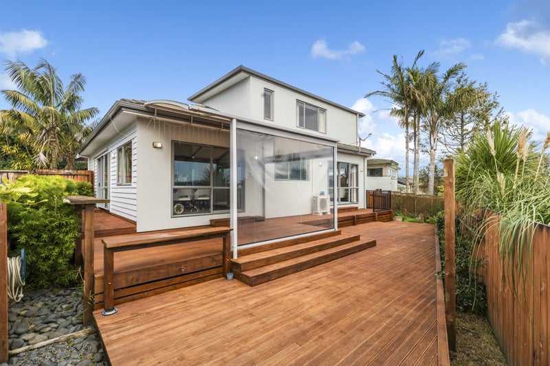 22 Gala Place, Henderson, Auckland - Carousel 2