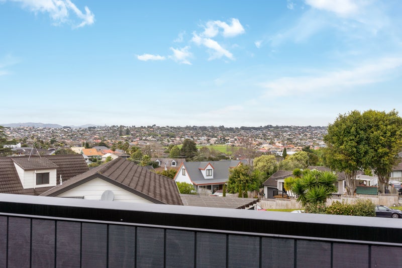 1/48 Sandgate Avenue, Botany Downs, Auckland - Carousel 1