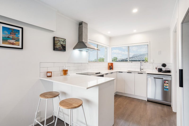 1/15 Imogene Way, Half Moon Bay, Auckland - Carousel 2