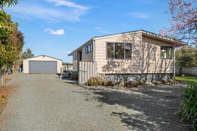 13 Vera Heights, Maungakaramea - Carousel 1