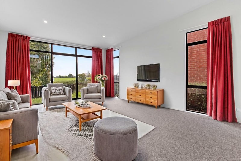 23 Lieutenant Lane, Papakura, Papakura - Carousel 1