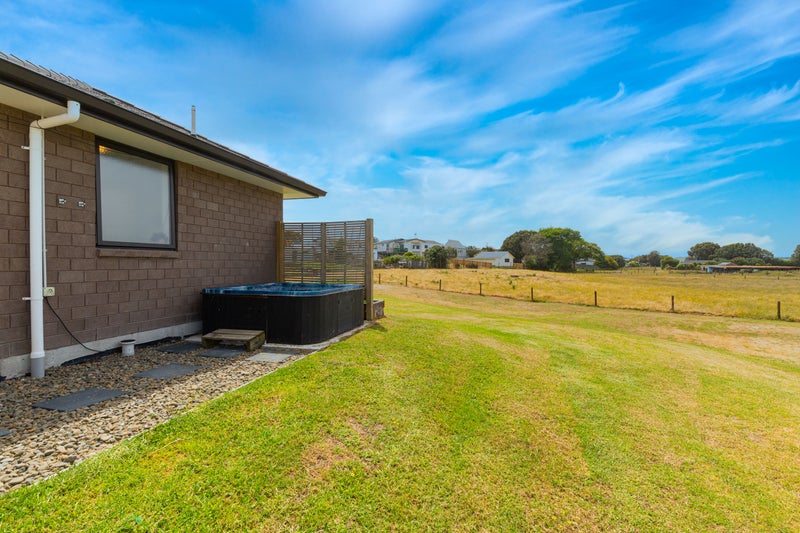 158A Pukehina Parade, Te Puke - Carousel 35