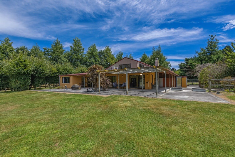 195 Rowes Road, Hunterville - Carousel 1