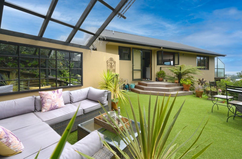 2/1 Allan Street, Nelson South, Nelson - Carousel 2