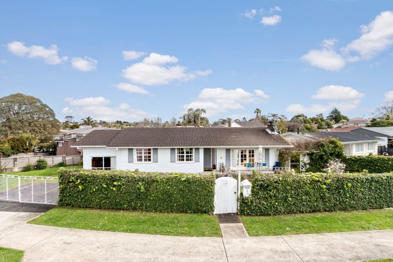 2 Fordyce Avenue, Sunnyhills, Auckland - Carousel 1