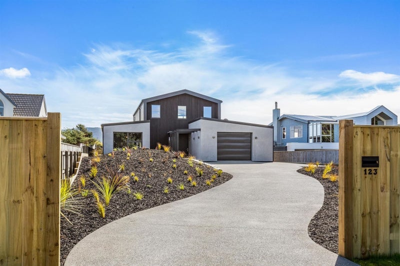 123 Manly Street, Paraparaumu Beach, Paraparaumu - Carousel 2