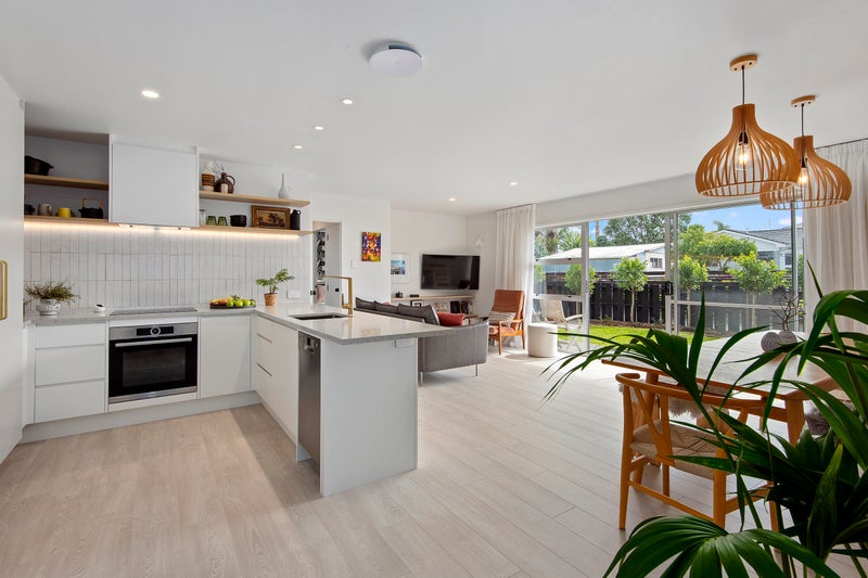 1 Davies Street, Kensington, Whangārei - Carousel 1