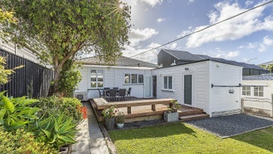 5 Tully Street, Kilbirnie, Wellington - Carousel 1
