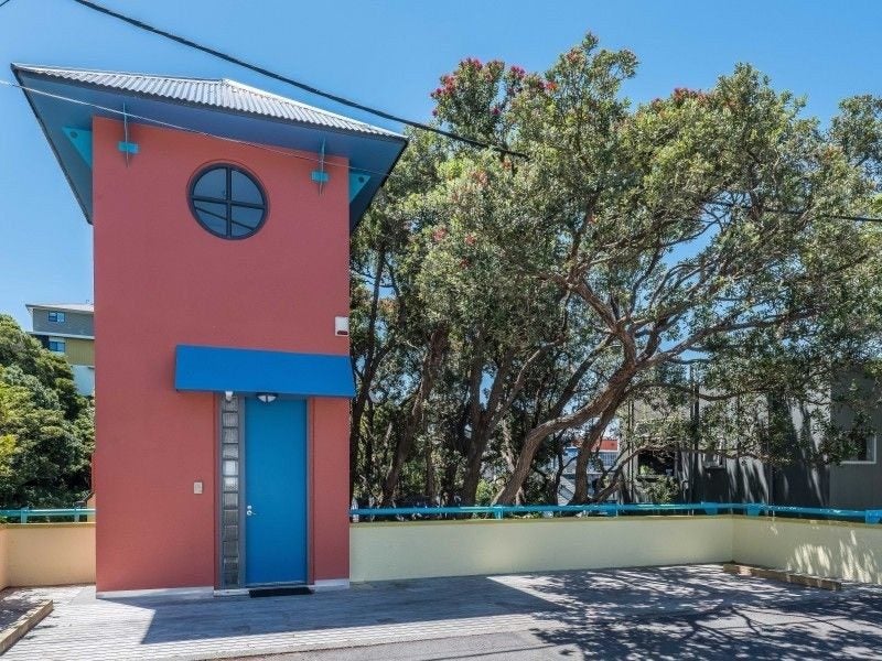 19 Everton Terrace, Kelburn, Wellington - Carousel 2