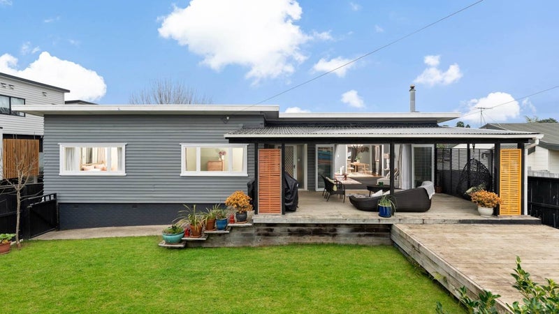 14 Arawa Street, New Lynn, Auckland - Carousel 1