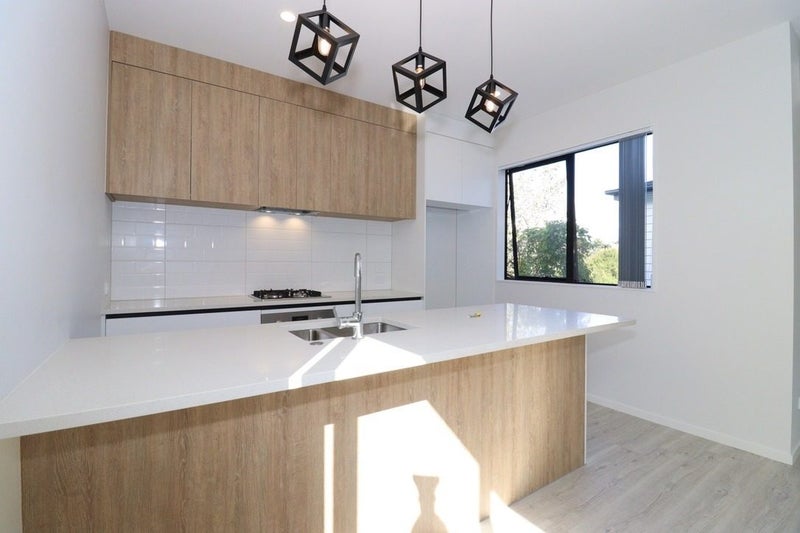 127A Oreil Avenue, West Harbour, Auckland - Carousel 2