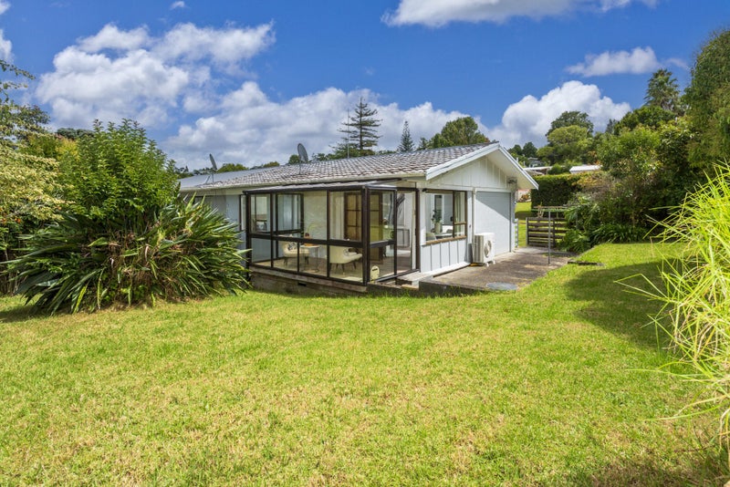 2/20 Gladys Avenue, Glenfield, Auckland - Carousel 2