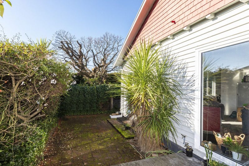 54 St Albans Street, St Albans, Christchurch - Carousel 2