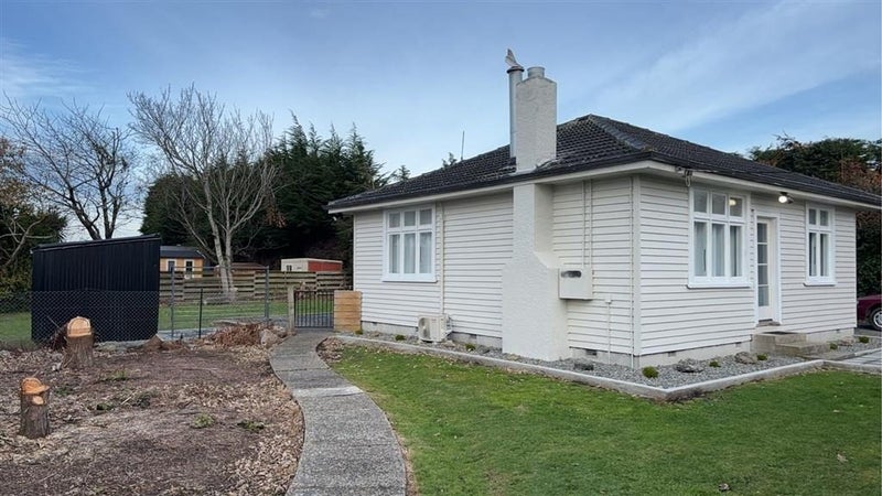 77 Wallace Street, Grasmere, Invercargill - Carousel 1