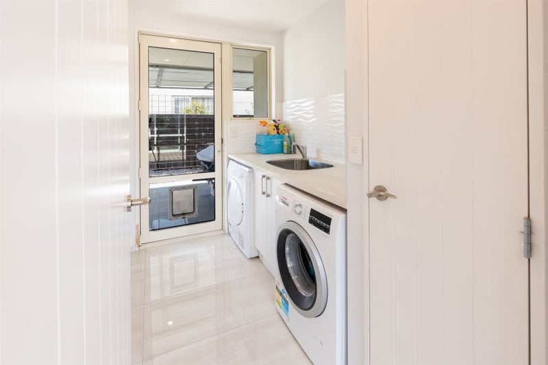 22 Glen Oaks Drive, Northwood, Christchurch - Carousel 24