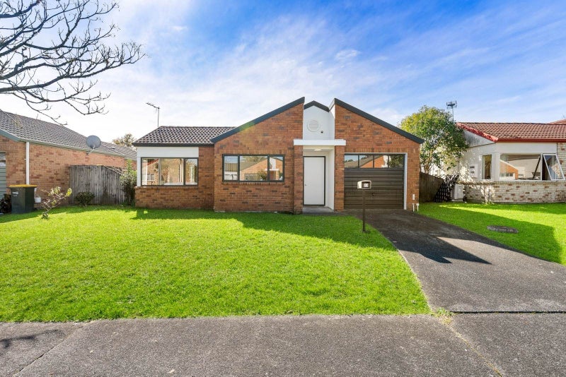 23 Kona Crescent, Henderson, Auckland - Carousel 1