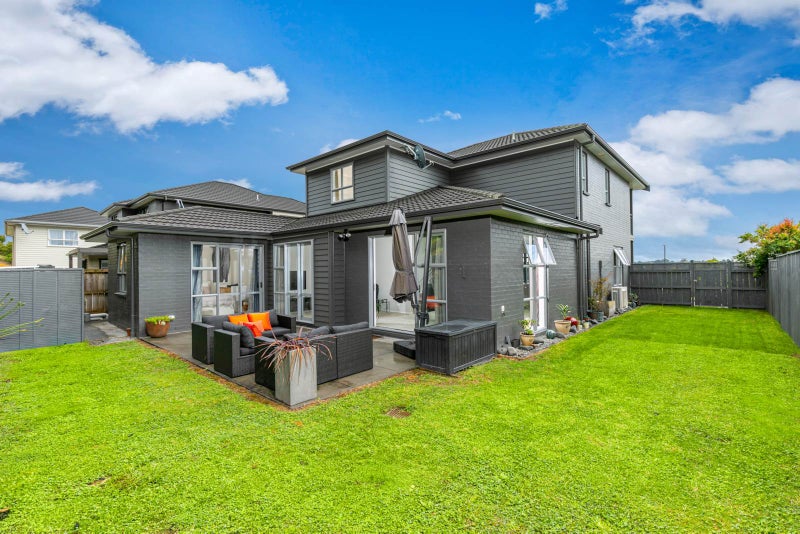 39 Mackay Drive, Greenhithe, Auckland - Carousel 1