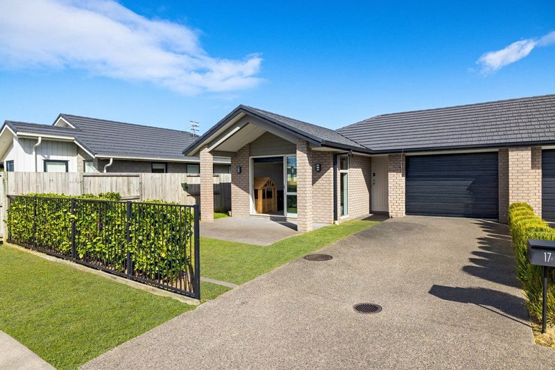 17 FONTANA STREET - Carousel 2