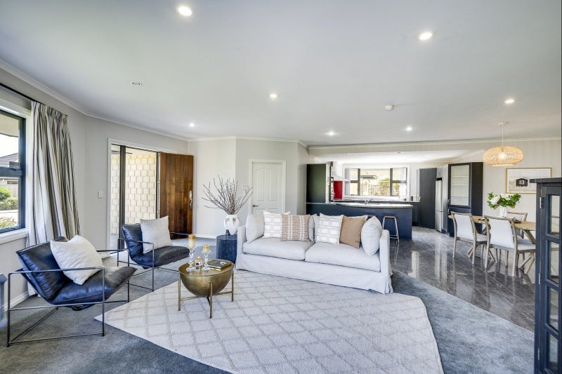 9 Brooklands Drive, Havelock North - Carousel 1