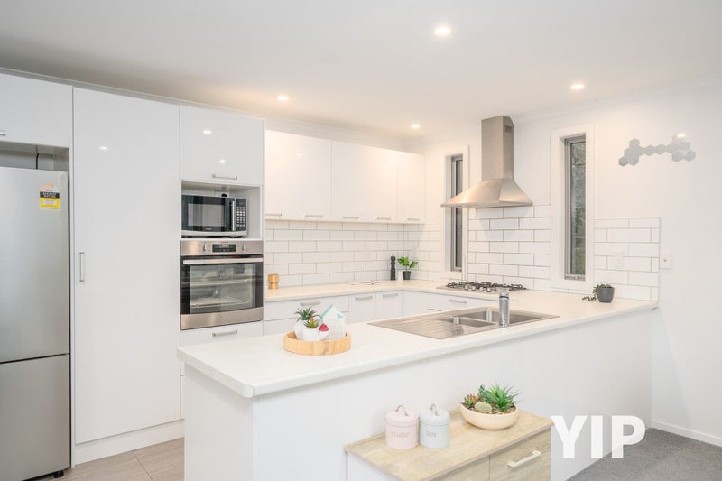 22A Glenside Road, Glenside, Wellington - Carousel 1