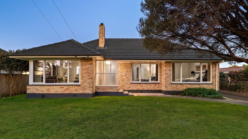 33 Church View Road, Waiau Pa, Pukekohe - Carousel 1