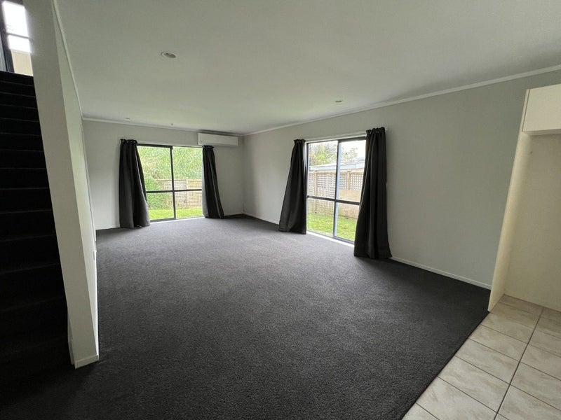 6 Kora Avenue, Ranui, Auckland - Carousel 2