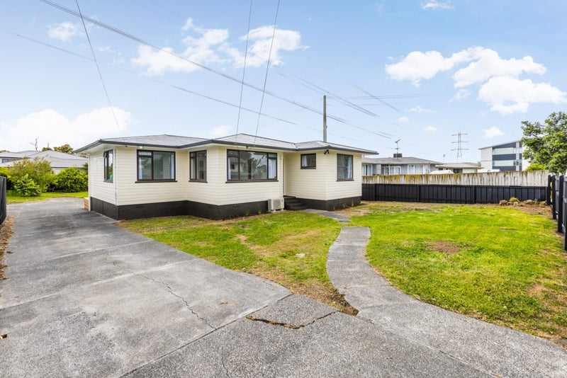 108 Clayton Avenue, Otara, Auckland - Carousel 2