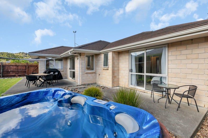 32 North Crest Drive, Onerahi, Whangarei - Carousel 2