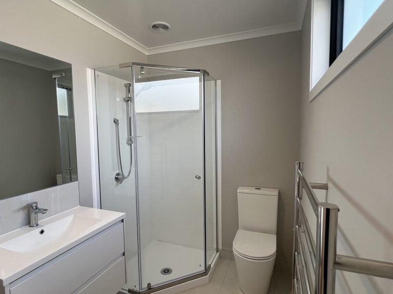 19 Scenic Rise, Rototuna North, Hamilton - Carousel 9