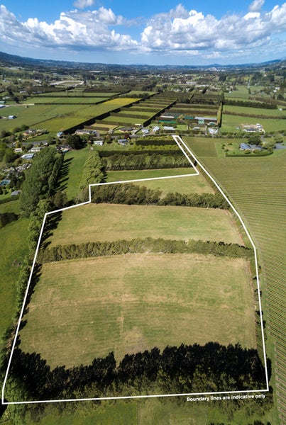 148 Waitakere Road, WAITAKERE, AUCKLAND - Carousel 1