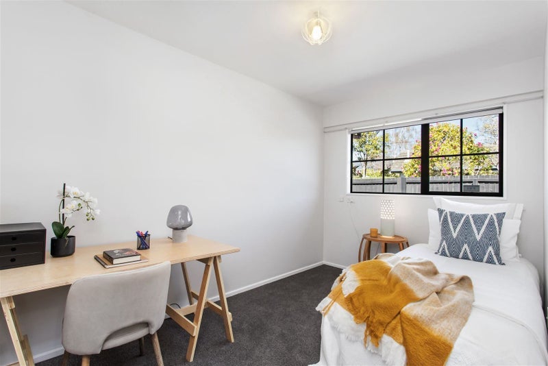 26B Bryndwr Road, Fendalton, Christchurch - Carousel 13