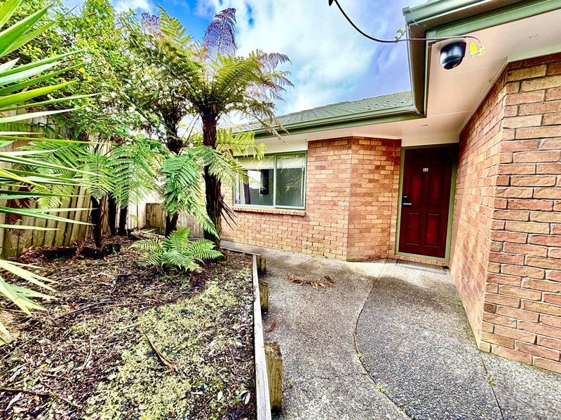 3 Reybert Place, Massey, Auckland - Carousel 2