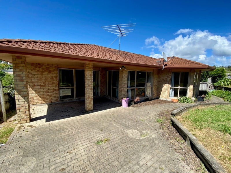 3 Devana Court, Torbay, Auckland - Carousel 1