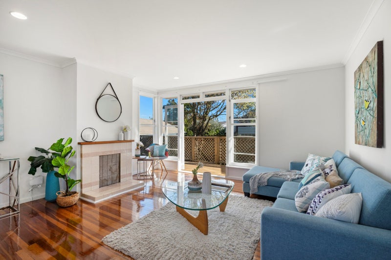 16 Whitford Avenue, Mount Wellington, Auckland - Carousel 2