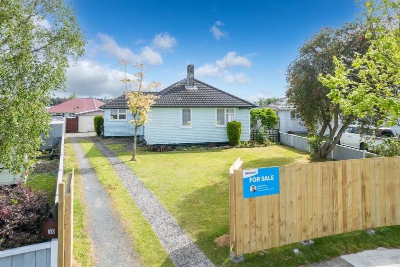 10 Byron Road, Enderley, Hamilton - Carousel 1