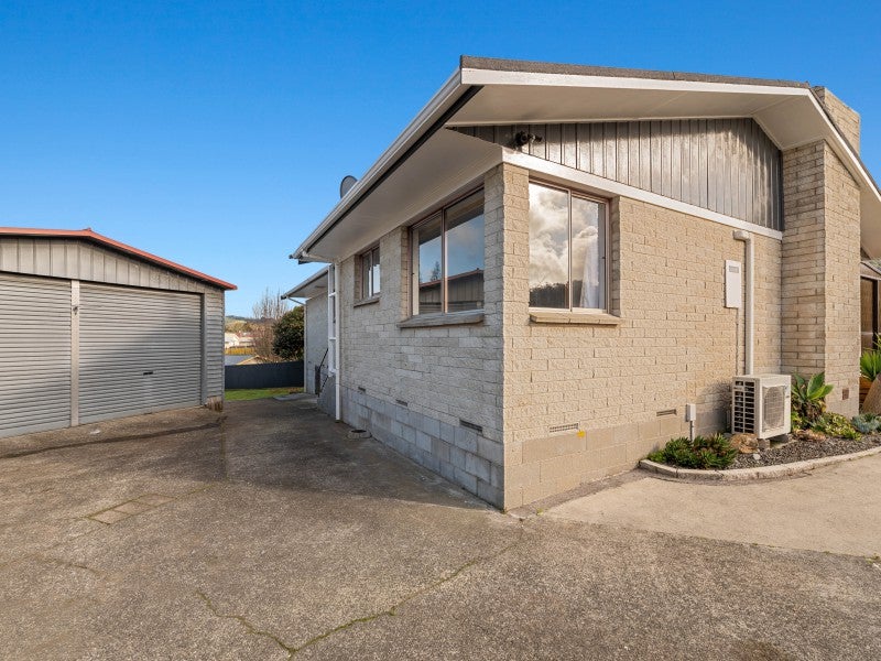 16 Joanne Crescent, Pukehangi, Rotorua - Carousel 2