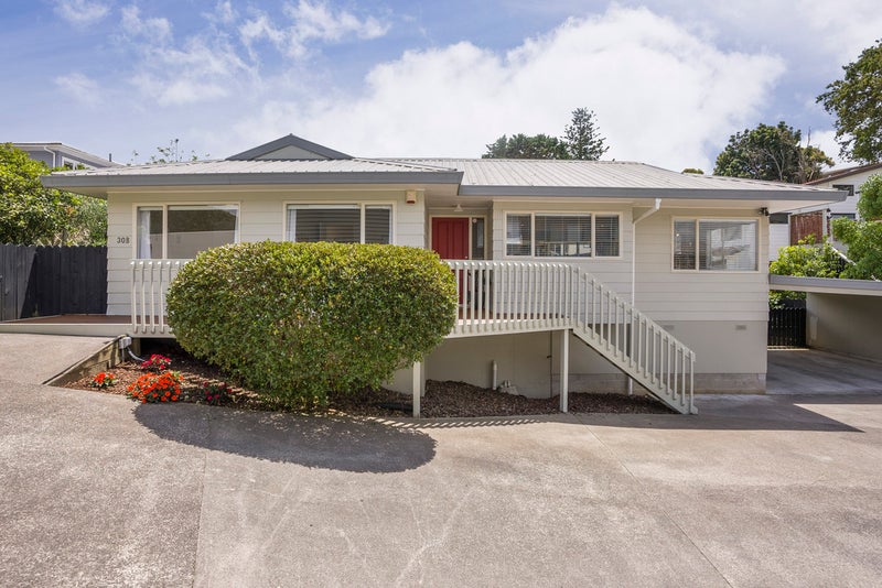 2/30 Howe Street, Howick, Auckland - Carousel 1