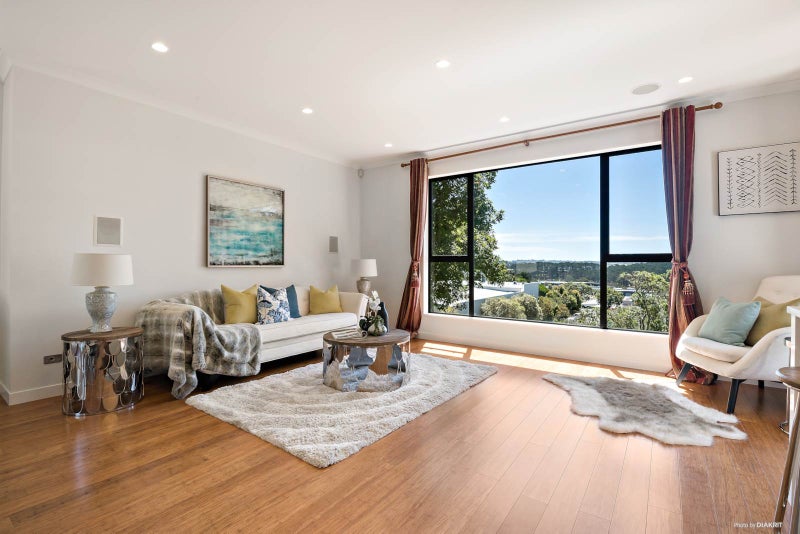 254A Sunset Road, Windsor Park, Auckland - Carousel 2