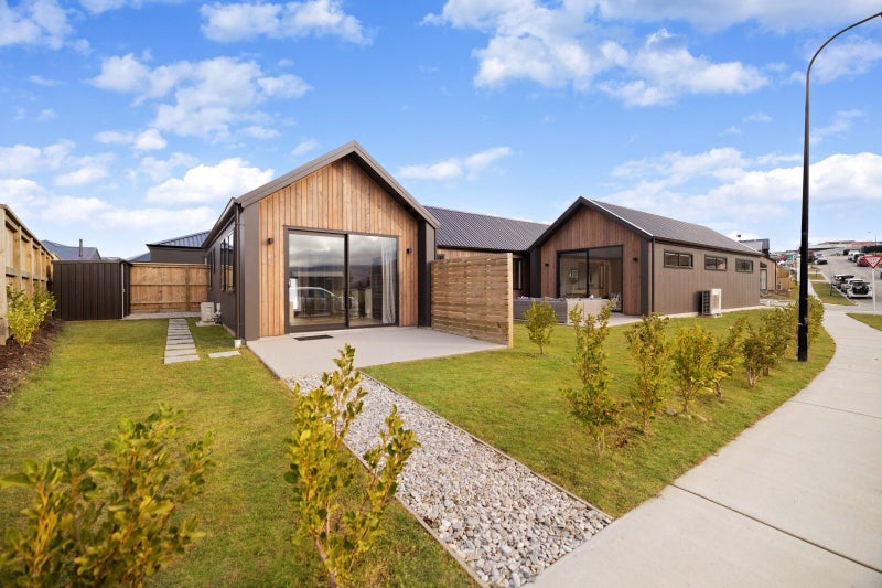 91 Drysdale Road, Jacks Point, Queenstown - Carousel 1